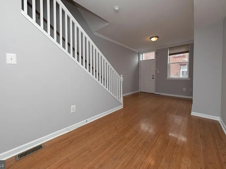 922 N Bambrey St — Photo 2