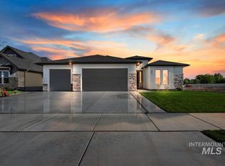 868 W Tall Prairie Dr, Meridian, ID 83642