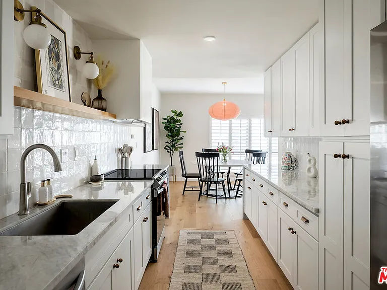 651 Wilcox Ave #3C — Photo 2
