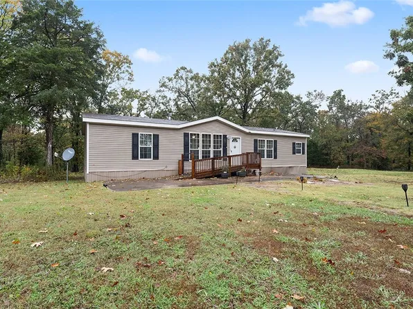 9037 Pine Grove Rd, Gentry, AR 72734