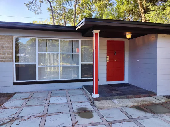 1043 NE 23rd Ave, Gainesville, FL 32609