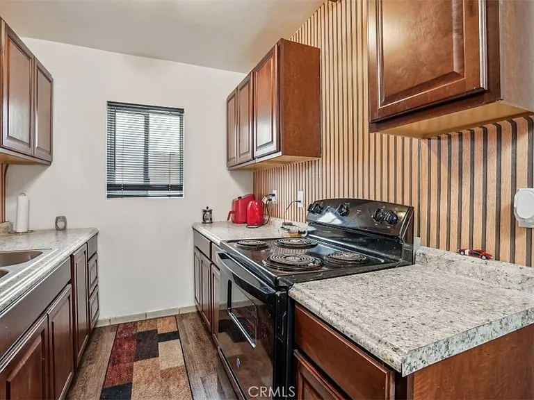 1629 Franklin St #4 — Photo 4