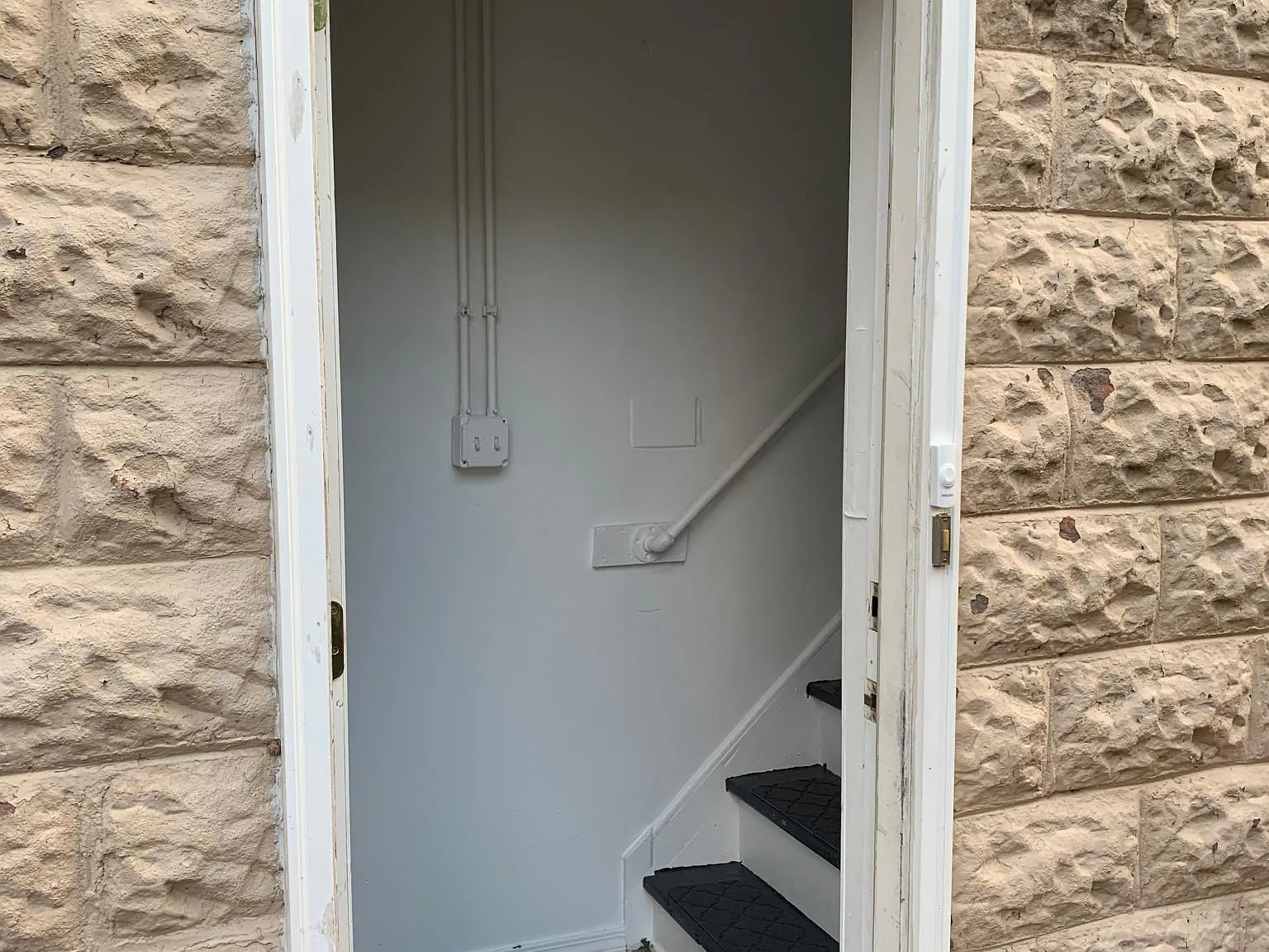 113 S Main St — Photo 2