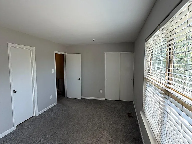 6769 Milltown Ct — Photo 16
