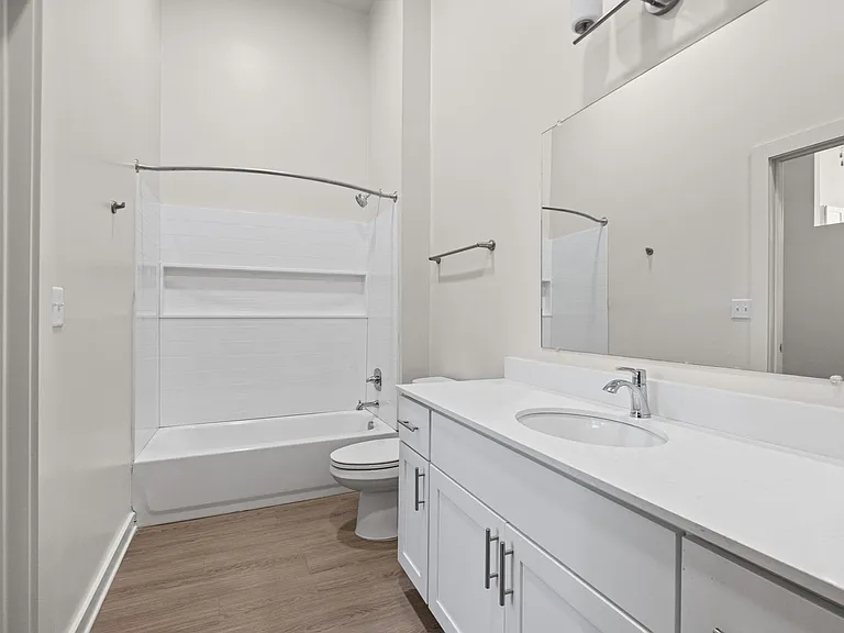 220 S Claybrook St — Photo 18