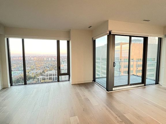 4th image of 8 Cumberland St #4106