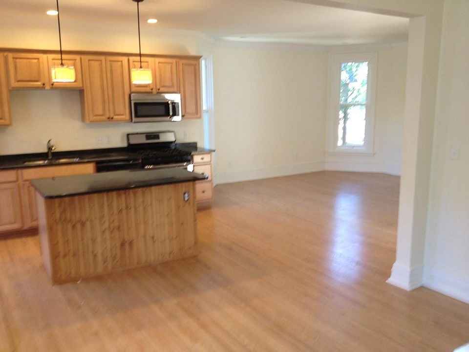 1st image of 133 Hodge Ave #2