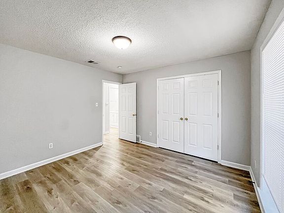 4th image of 7457 Greenbrook Pkwy