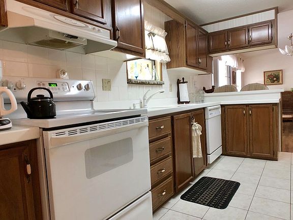 5th image of 417 Rocky Cir