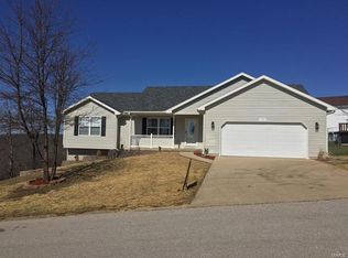 151 Saw Mill Rd, Saint Robert, MO 65584