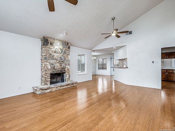 4th image of 7543 Utsa Dr