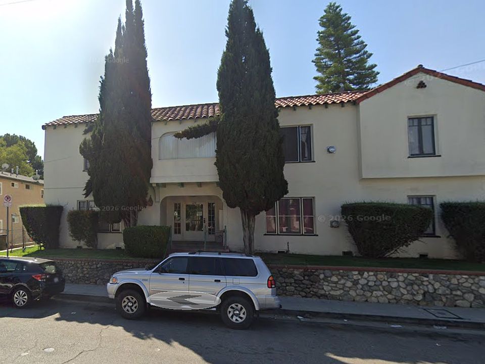 Building Photo 3