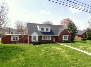 15 Montgomery St, Liberty, KY 42539