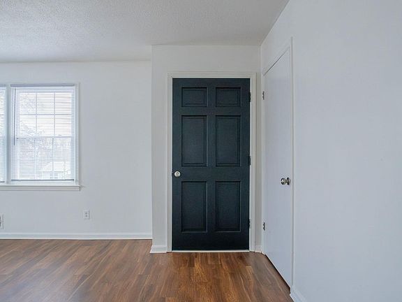 3rd image of 1608 Springfield Rd