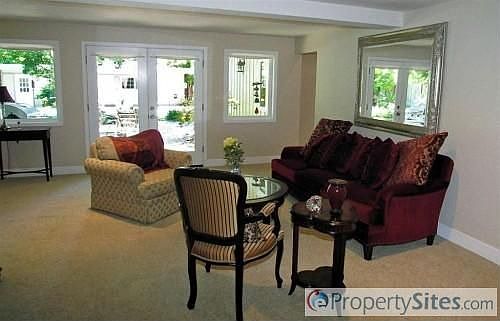 3rd image of 3857 Cresta Way