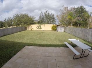 1140 Seneca Falls Dr, Orlando, FL 32828