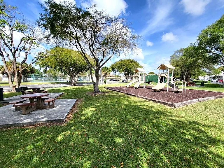22125 SW 103rd Ct — Photo 22
