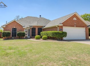 4 Northpark Dr, Wichita Falls, TX 76306