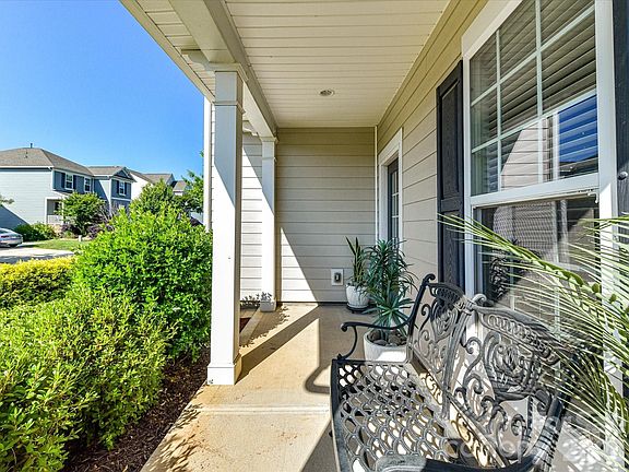 3rd image of 15788 Reynolds Dr