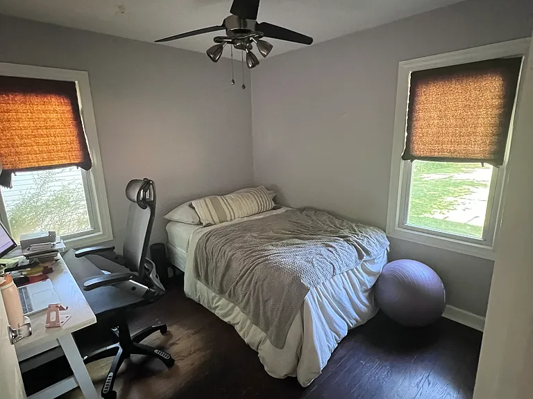 1423 N Altadena Ave — Photo 9