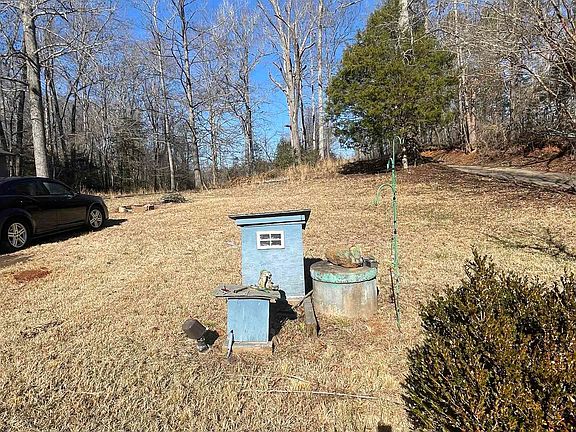 4th image of 60 Grizzle Ct