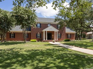 8235 Jamestown Sq, Boerne, TX 78015