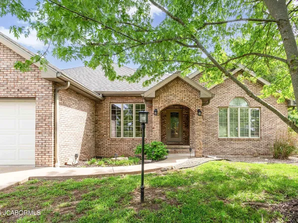 2901 Sunny Brook Dr, Jefferson City, MO 65109