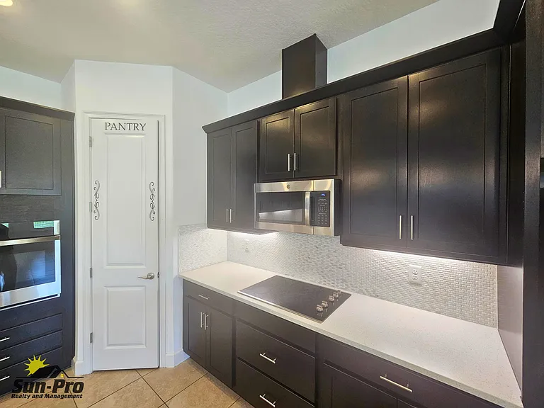 6235 W Fallsgrove Ln — Photo 9