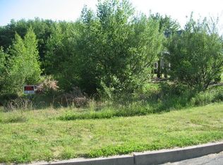 136 Cardinal Rd, Cranston, RI 02921