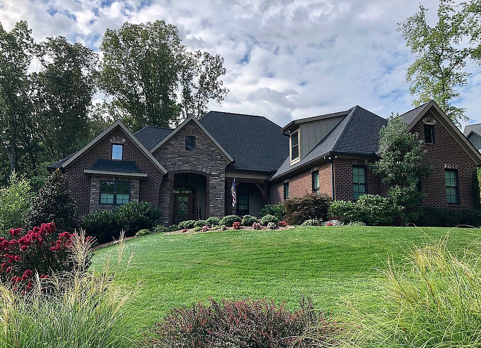 2500 Echo Brook Lane