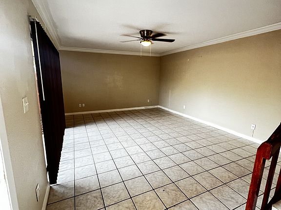3rd image of 1702 Park Meadows Dr APT 3