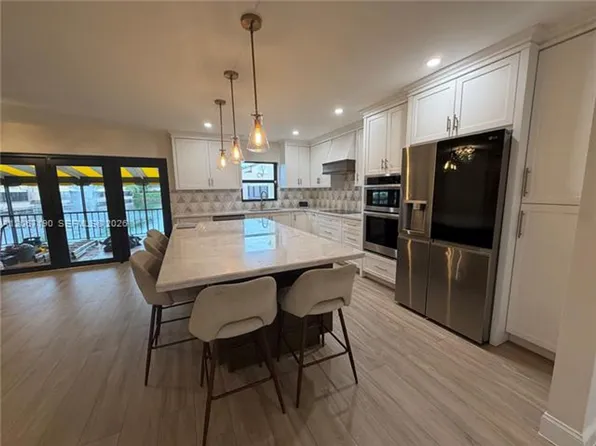 16022 Kilmarnock Dr #Townhouse 16022, Hialeah, FL 33014