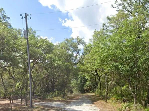 10706 S New Hampshire Dr, Homosassa, FL 34446