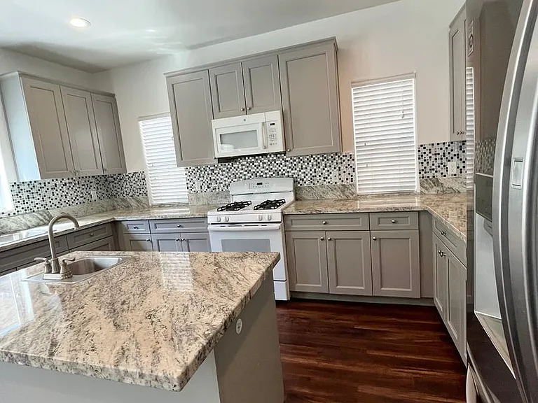 376 Lily Pad Ln — Photo 12