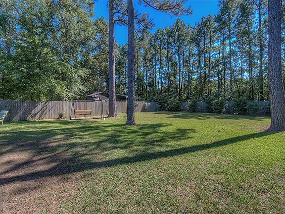 5th image of 3409 Saint Helens Dr