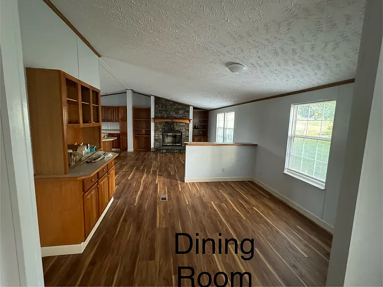 224 Toomey Ln — Photo 4