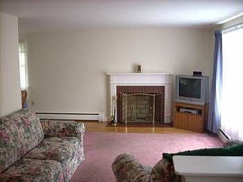5th image of 240 Broad St