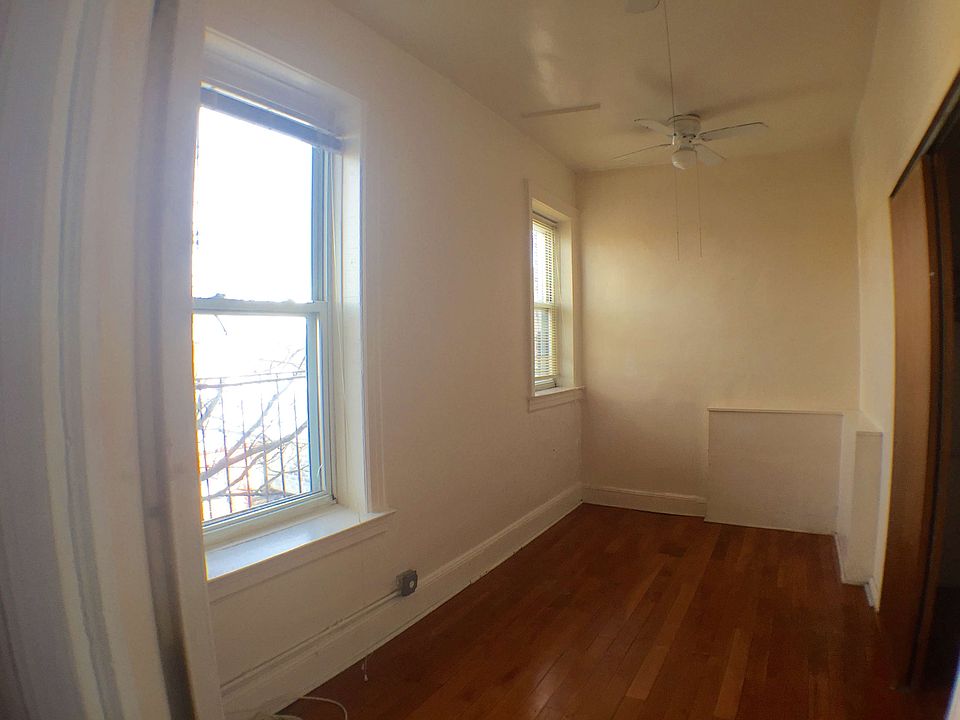 1st image of 4812 46th St APT D4