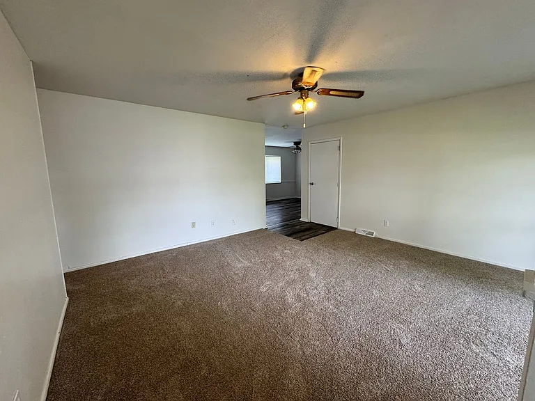 119 Northlane Dr — Photo 2