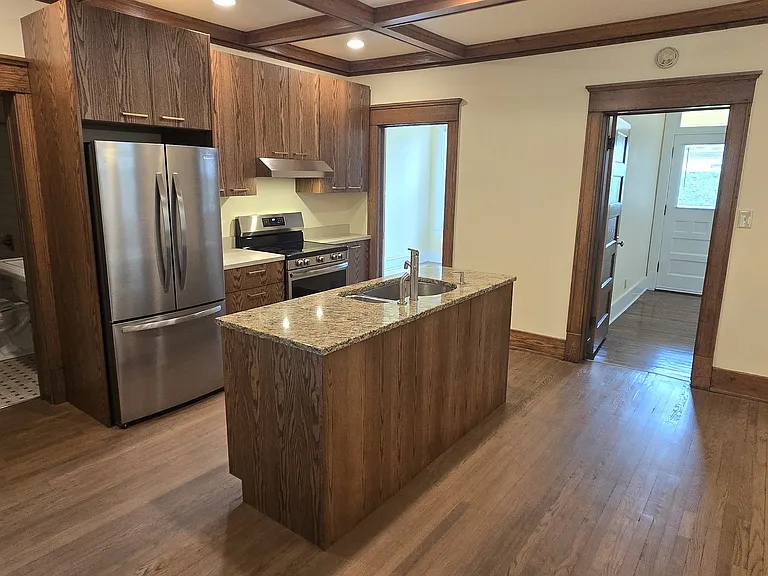 1305 W Jefferson Blvd #UPPER — Photo 5