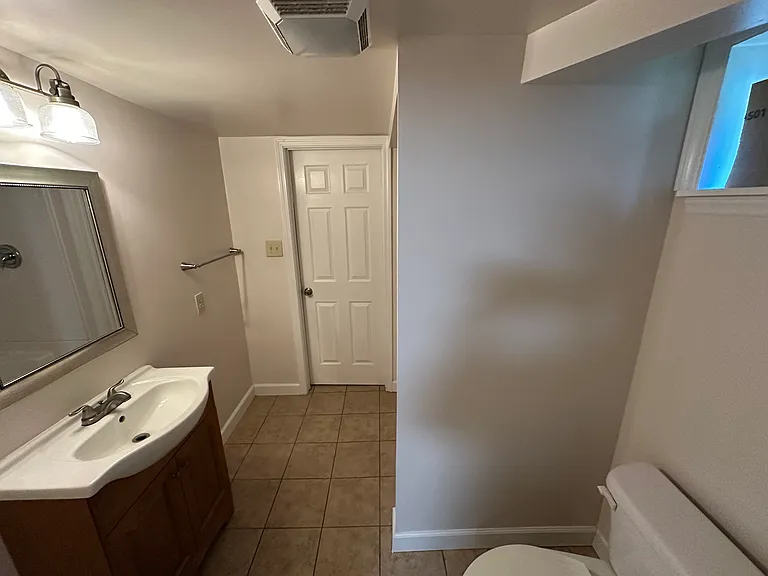 3628 Poplar Dr — Photo 15