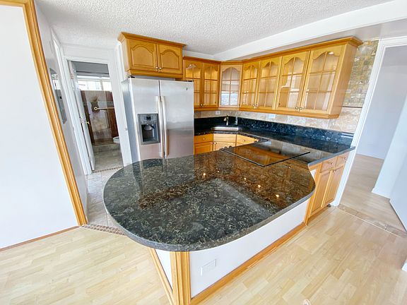2nd image of 2525 Date St #1801-1