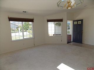 4th image of 569 Farmland Dr