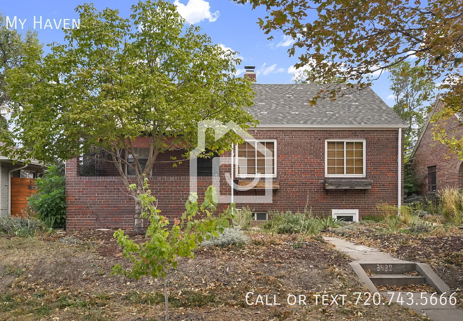 Historic 4 Bedroom Home with Hardwood Floors — Photo 1