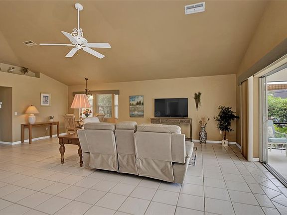 4th image of 208 Big Pine Ln