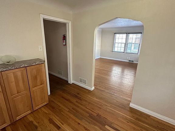 4th image of 1903 7th Ave #1