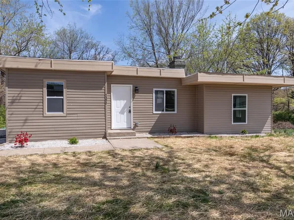 7392 Sunridge Dr, Barnhart, MO 63012