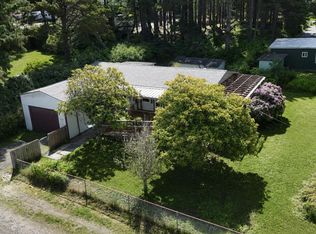 1025 SW Tara Ln, Waldport, OR 97394