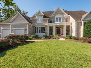 12052 Creekbend Dr, Reston, VA 20194