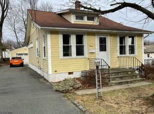 20 Elm St, Butler, NJ 07405